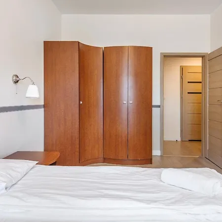 Meiguan With Huge Terrace + Extra 2 Parking Spots Apartament