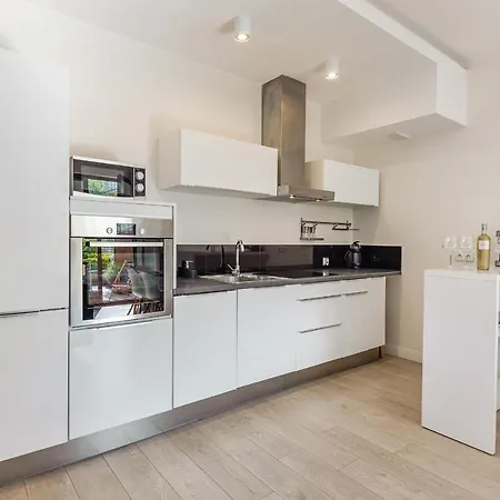 Apartment Meiguan With Huge Terrace + Extra 2 Parking Spots