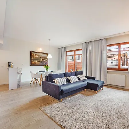 Apartment Meiguan With Huge Terrace + Extra 2 Parking Spots